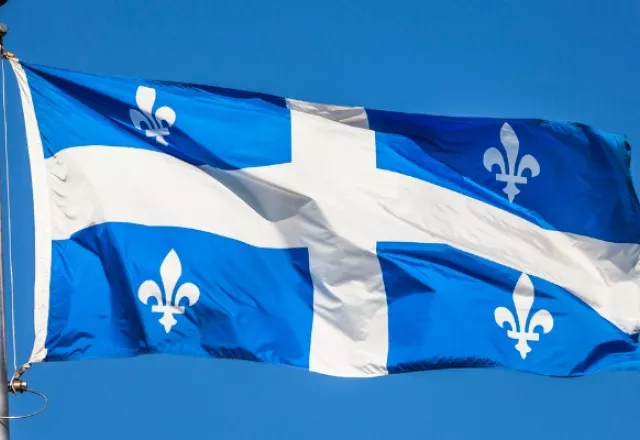 fleur-de-lys-provincial-flag-of-quebec.jpg