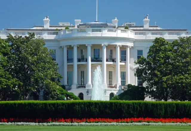 the-white-house-in-washington-dc.jpg